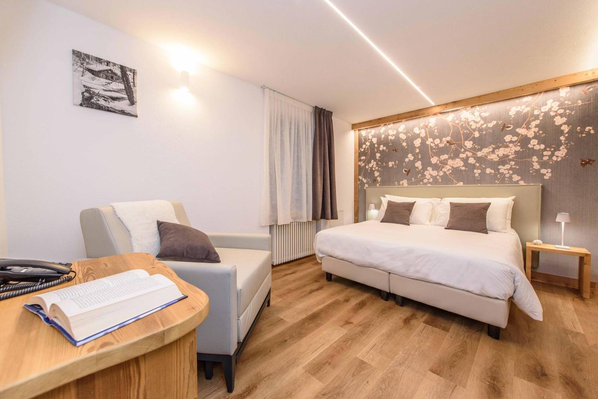Hotel Des Roses Antey-Saint-Andre Luaran gambar
