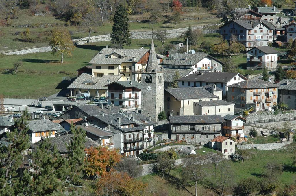 Hotel Des Roses Antey-Saint-Andre Luaran gambar